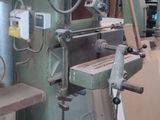 a picture of a machine that is in a workshop