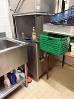 Lave vaisselle à capot METRO et ses bacs (photo 4)
