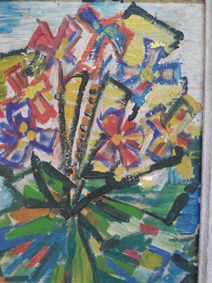 une peinture de fleurs dans un vase sur une table