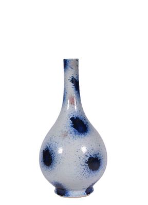 CHINE XIXe - VASE bouteille en porcelaine émaillée céladon à…