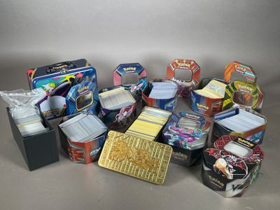 un grand nombre d'éléments différents sur la table