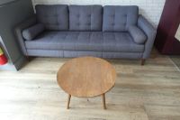 SUR DESIGNATION : Un canapé tissus gris, un fauteuil tissus …