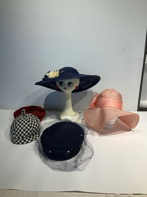 Lot de 5 chapeaux comprenant 2 capelines ( 1 en résille couvert de tis - Photo 1