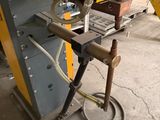 a machine that is sitting on a table in a room