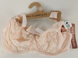 une photo d'un soutien-gorge rose avec une étiquette dessus