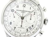Gros plan sur une montre-bracelet à cadran blanc