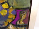 un tableau représentant un vase et un homme posés sur une table