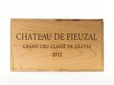 a wooden box with a sign on it that says chateau de fieual