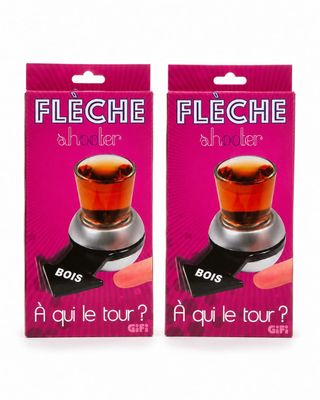 lot de deux verres à shot en plastique : l'un rose, l'autre noir, et un autre rouge avec du blanc