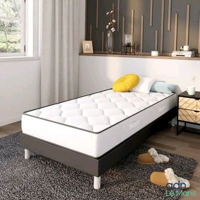 an image of a bedroom with a bed in it