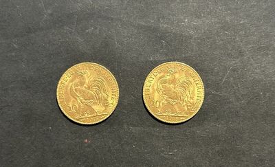 deux souverains d'or sur un fond noir