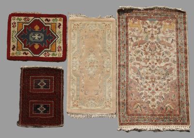 un ensemble de tapis d'Orient