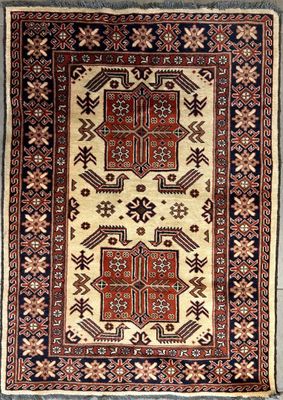 TCHETCHENE Tapis en laine Vers 1990