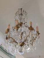Lustre cage en bronze doré et pampilles de cristal, à 8 bras… (photo 2)