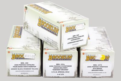 Quatre boîtes de « Blocklin » sont empilées les unes sur les autres