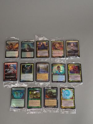beaucoup de cartes sur la table