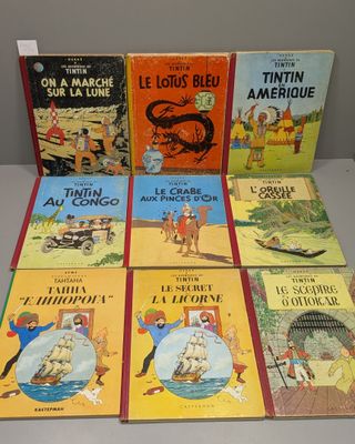 plusieurs livres pour enfants sont alignés sur une table