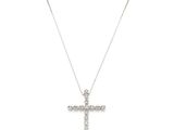 un pendentif en forme de croix en diamant, suspendu à une chaîne, sur fond blanc