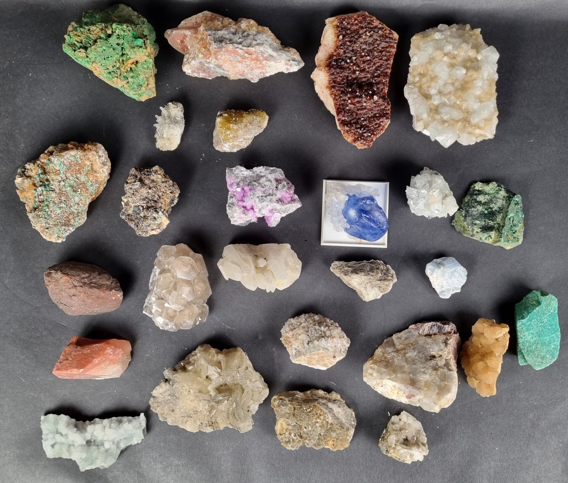 Objets d'art & Curiosités