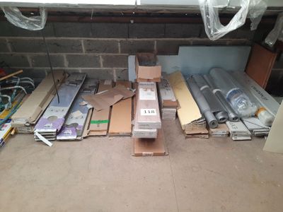 Stock de parquet flottant et paquet PVC - Photo 1