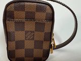 Sac à bandoulière Louis Vuitton Damier avec finitions dorées