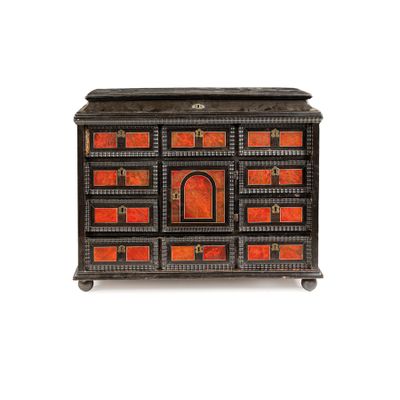 Cabinet DE Table EN ÉBÈNE, Bois ÉBonisÉ, ÉCaille DE Tortue E…