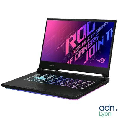 the asus rol laptop is a gaming laptop with a keyboard and mouse