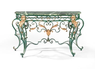 table console en fer forgé avec plateau en marbre vert et détails à la feuille d'or
