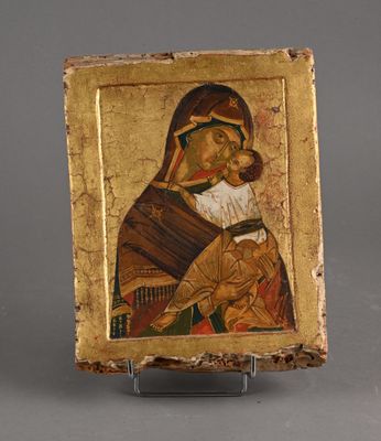 Icône de vierge à l'enfant sur fond doré