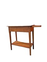 Table à écrire ouvrant par un tiroir en ceinture, piétement … (photo 4)