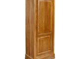 une image représentant une armoire en bois à deux portes