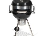 une grille noire posée sur un support, sur fond blanc