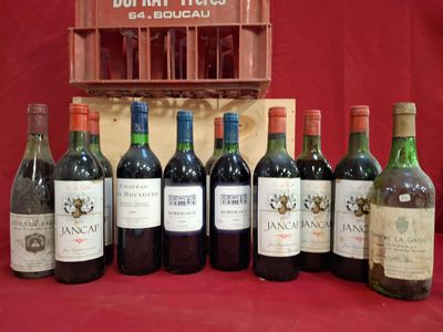 12 Bouteilles avec le casier bordeaux 1998/1976/1975