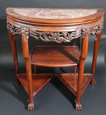 Console demi-lune en bois exotique, le plateau enchâssant un marbre ja - Photo 1