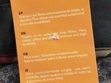 a label on the back of a jacket that says nologo via