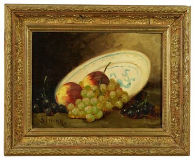 tableau représentant une assiette de fruits et de raisins posée sur une table