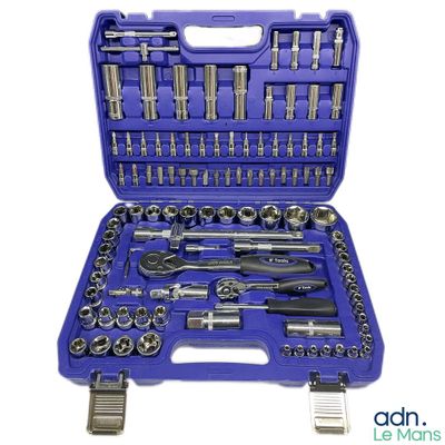 une image représentant un ensemble d'outils dans un coffret bleu sur fond blanc