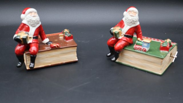 VILLEROY & BOCH : lot de deux boîtes à musique « père noël » en p...