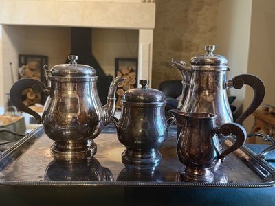 Service à thé/café sur plateau