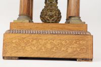 Pendule portique en bois à décor de marqueterie, cadran circ… (photo 6)