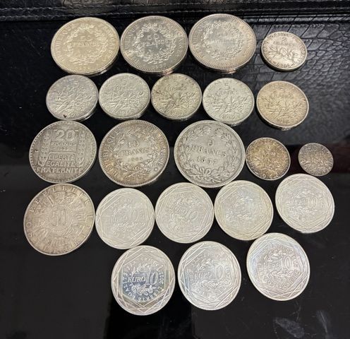 Lot de pièces de monnaie en argent : 3x50 francs hercule, 5x5 fra