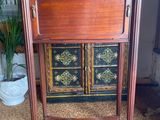 an image of a wooden table with a drawer on top of it