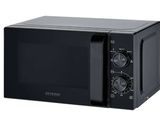 gros plan d'un four à micro-ondes sur fond blanc