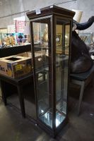 vitrine moderne avec éclairage - à 1 porte - avec étagères e…