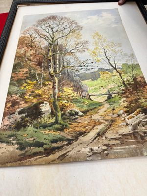 une image d'un tableau accroché au mur