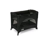 Le parc pour bébé est noir et comporte une porte en filet.