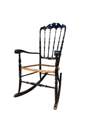 Un rocking-chair en bois tourné laqué noir XIXe siècle 108 x…