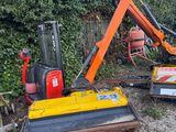 une petite machine qui se trouve dans la terre