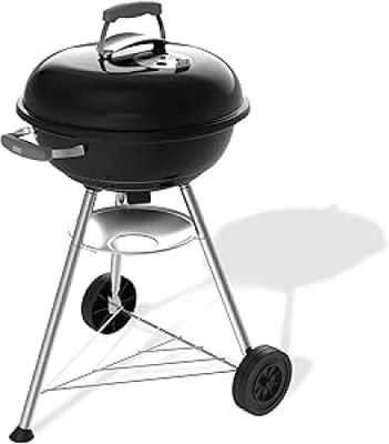 une grille noire sur fond blanc, avec un fond blanc