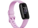 une montre connectée rose dotée d'un capteur de fréquence cardiaque intégré à l'écran